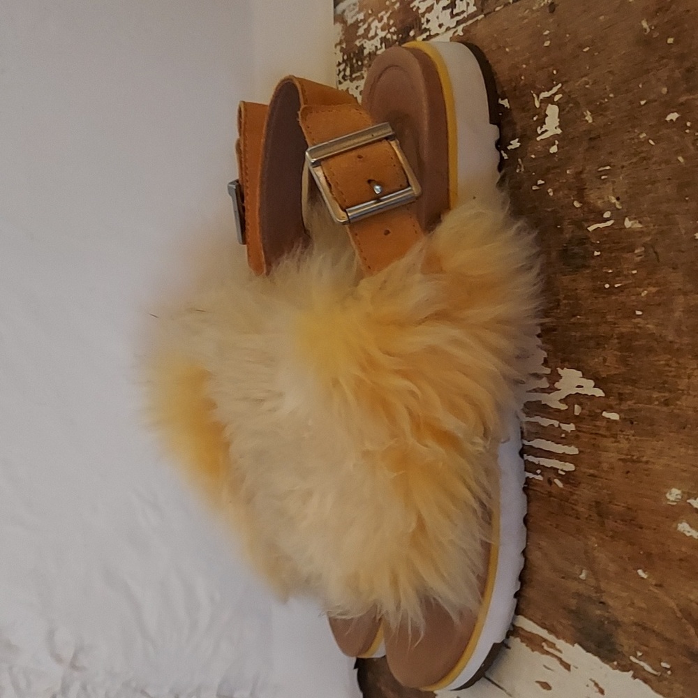 Women's UGG Holly Fur Orange Sandals